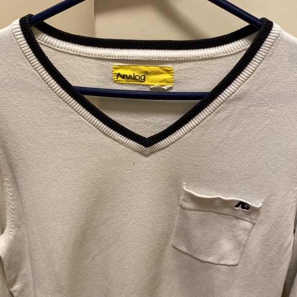 Sporty V-Neck Colton Sweater - Picture 3 of 4